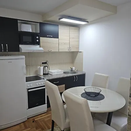 アパート Car11 *