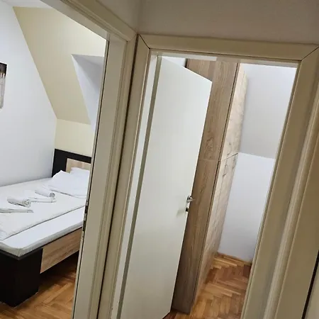 アパート Car11 コパオニク